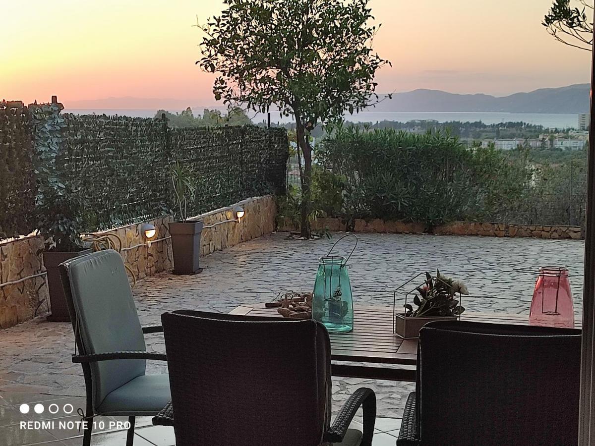 Andrew'S Sunset View Apartment 루트라키 외부 사진