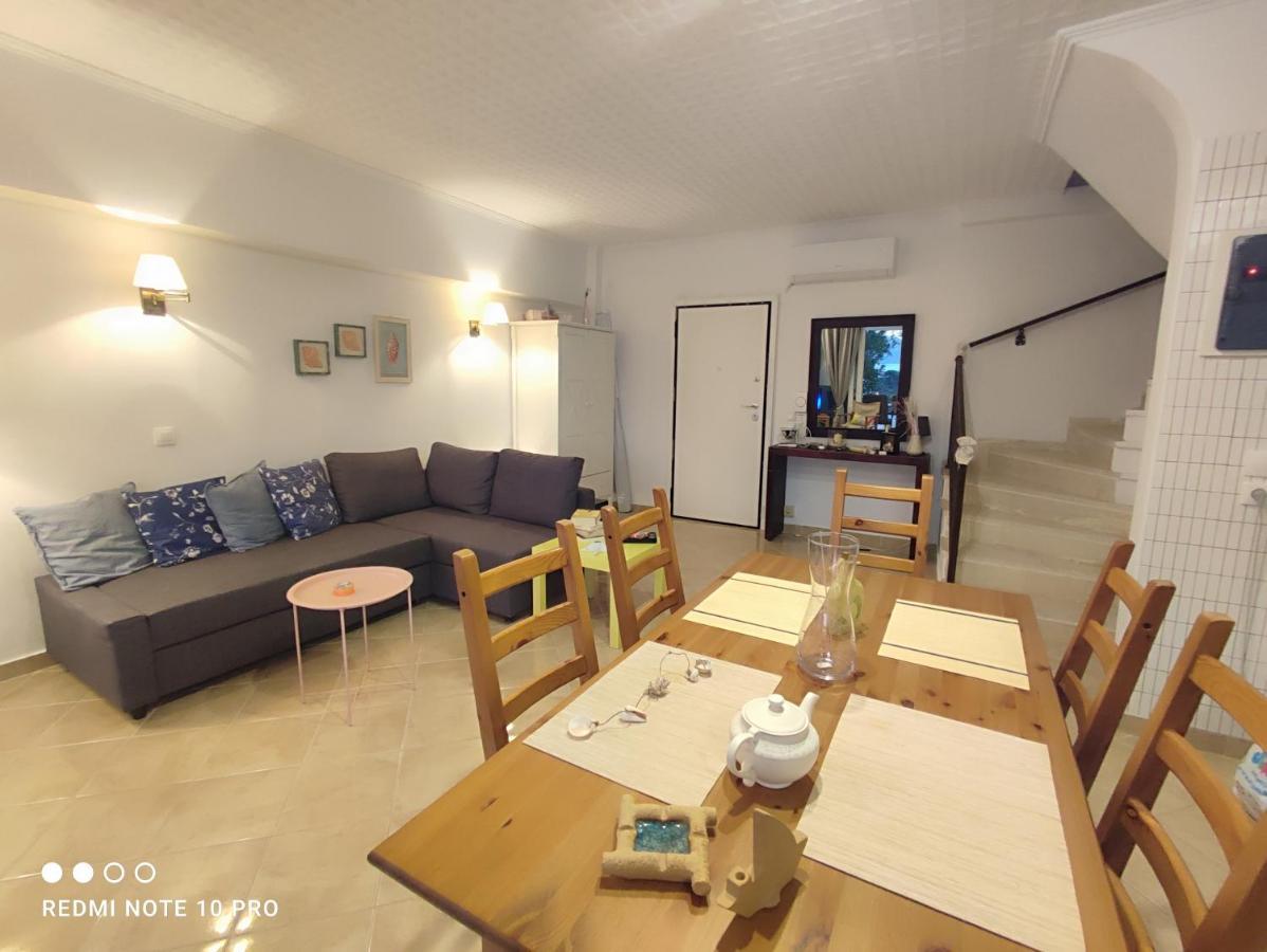 Andrew'S Sunset View Apartment 루트라키 외부 사진