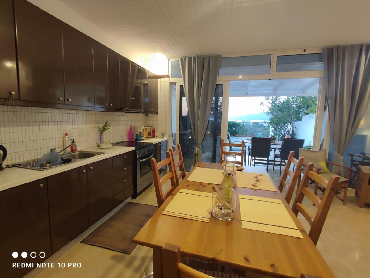 Andrew'S Sunset View Apartment 루트라키 외부 사진