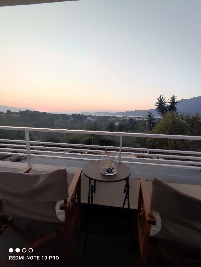 Andrew'S Sunset View Apartment 루트라키 외부 사진